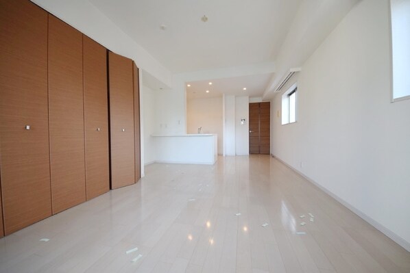 コンフォリア神田神保町の物件内観写真